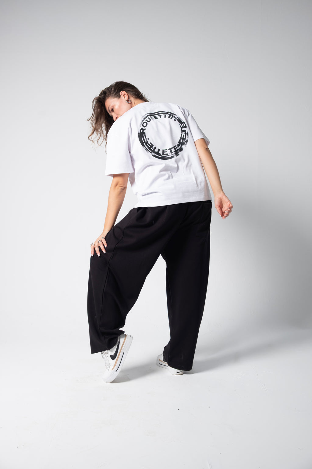 ROULETTE TEE — WHITE