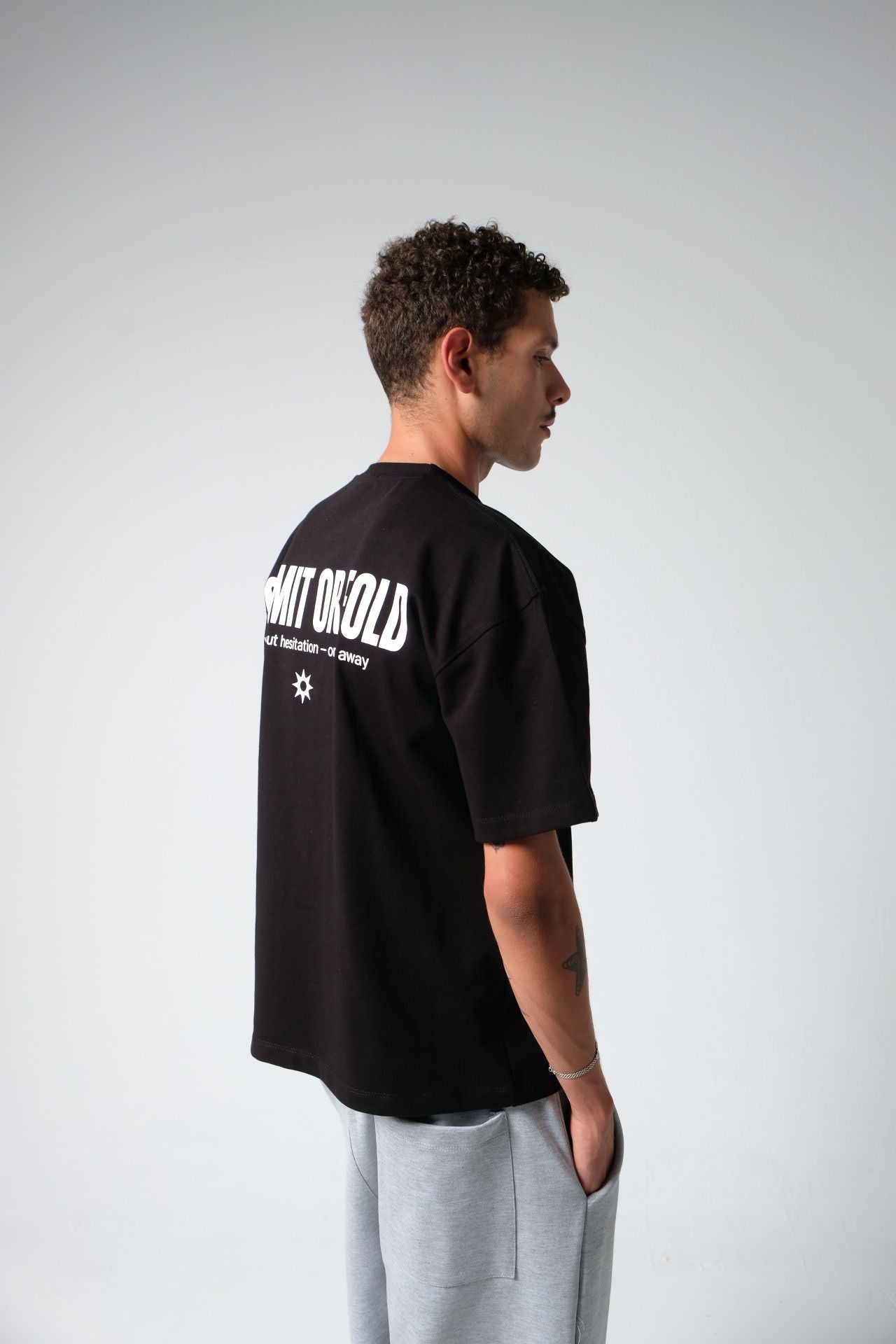 COMMIT TEE — BLACK