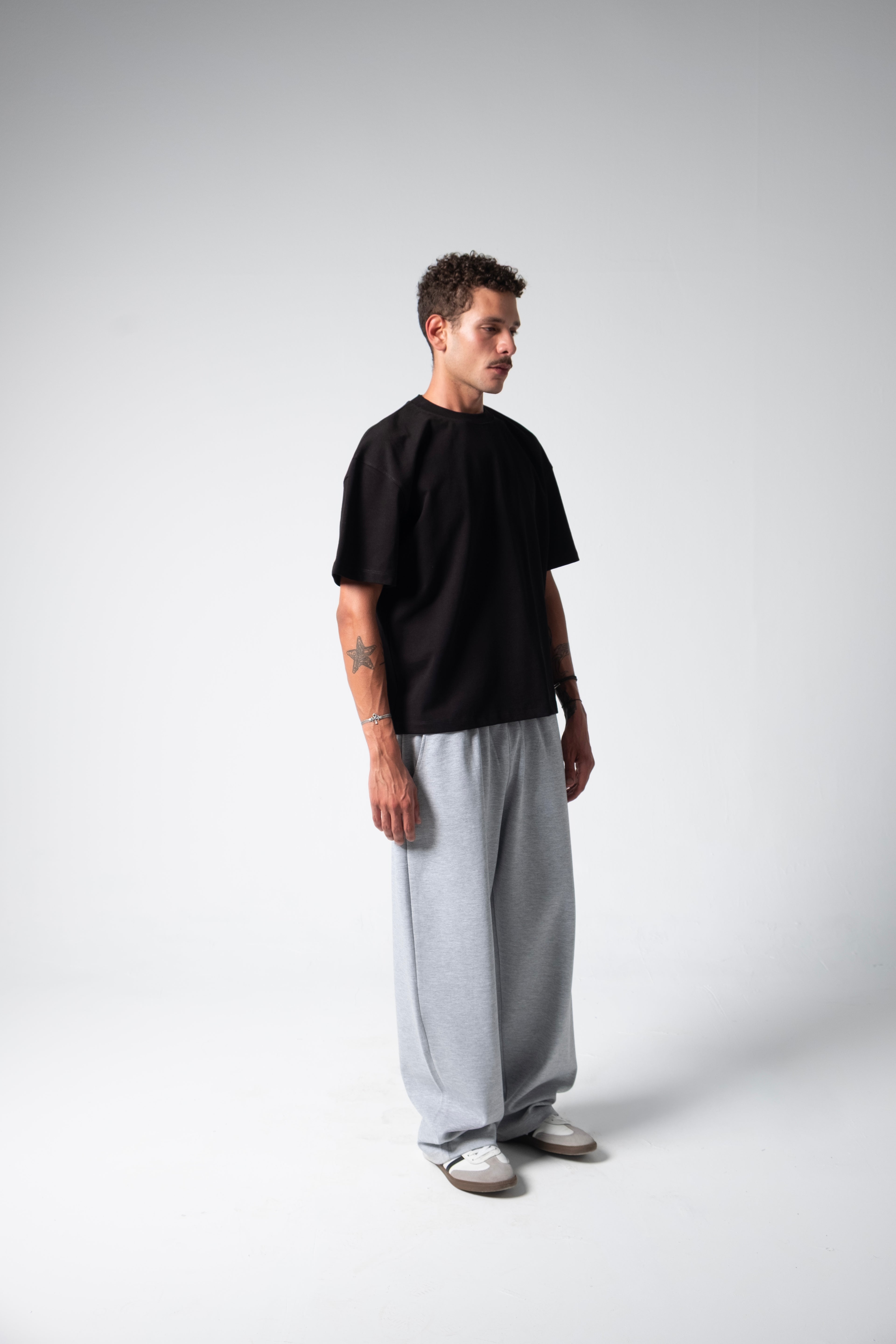 BLANK BOXY TEE — BLACK
