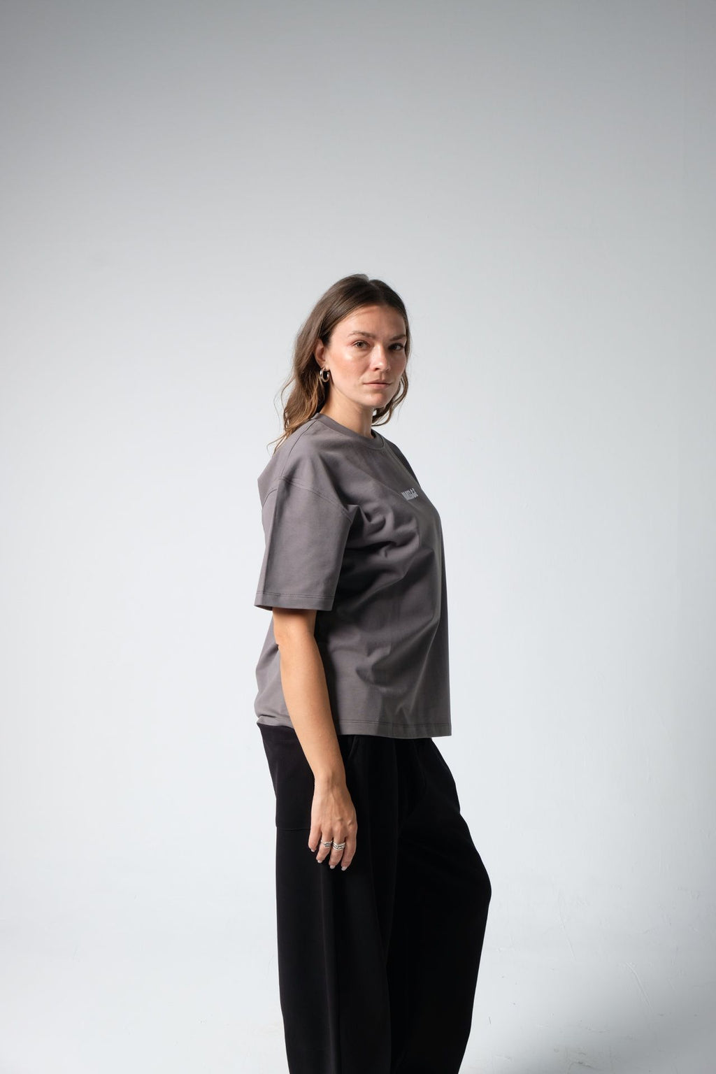 ROULETTE TEE — DARK GRAY