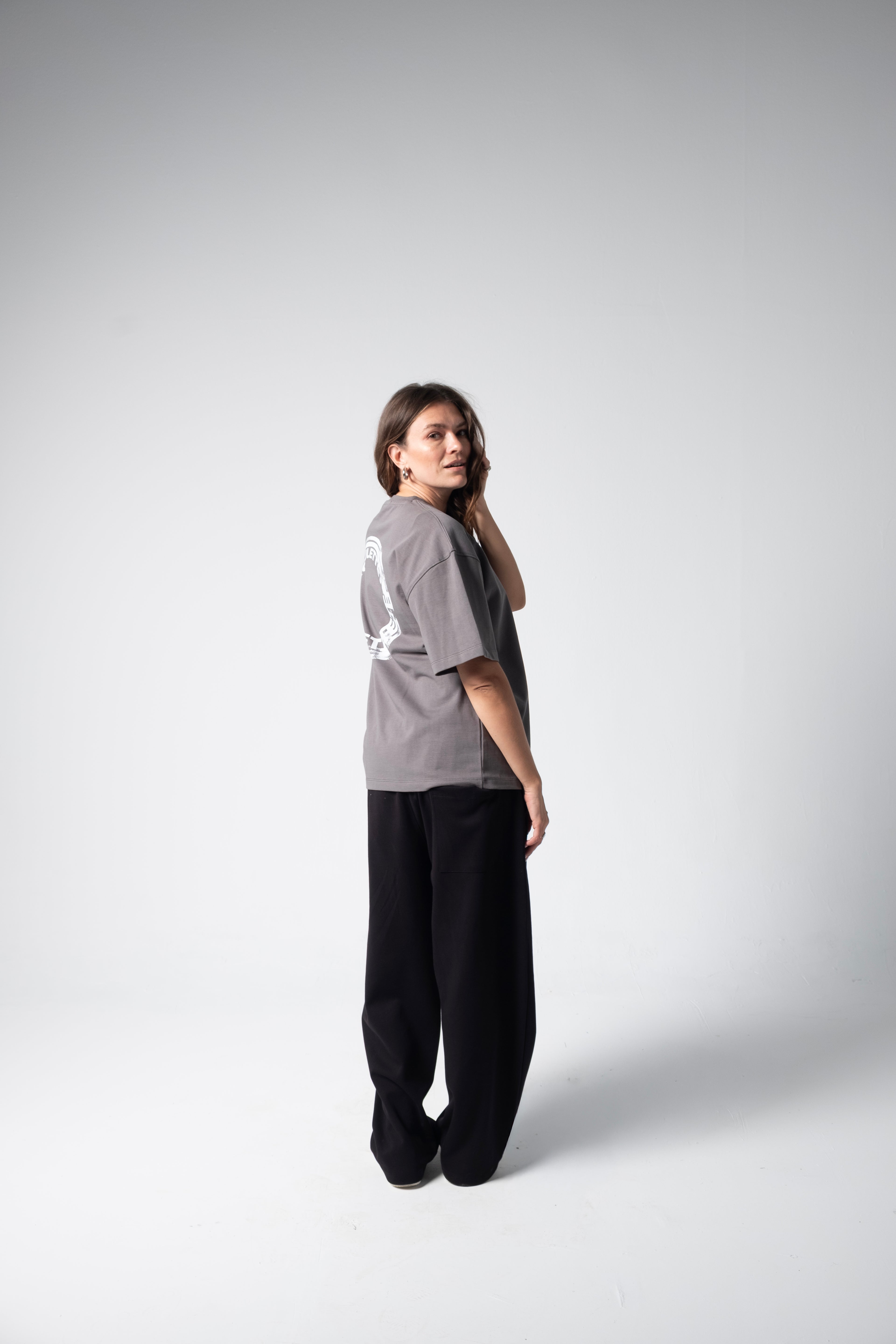 ROULETTE TEE — DARK GRAY