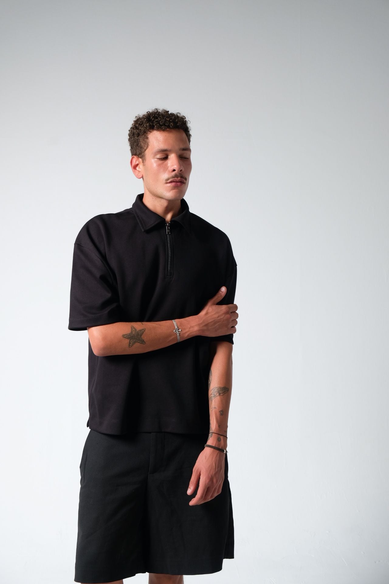 INSTINCT BOXY ZIP — BLACK