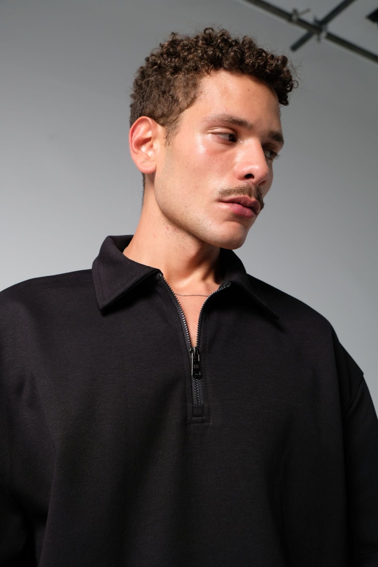 INSTINCT BOXY ZIP — BLACK