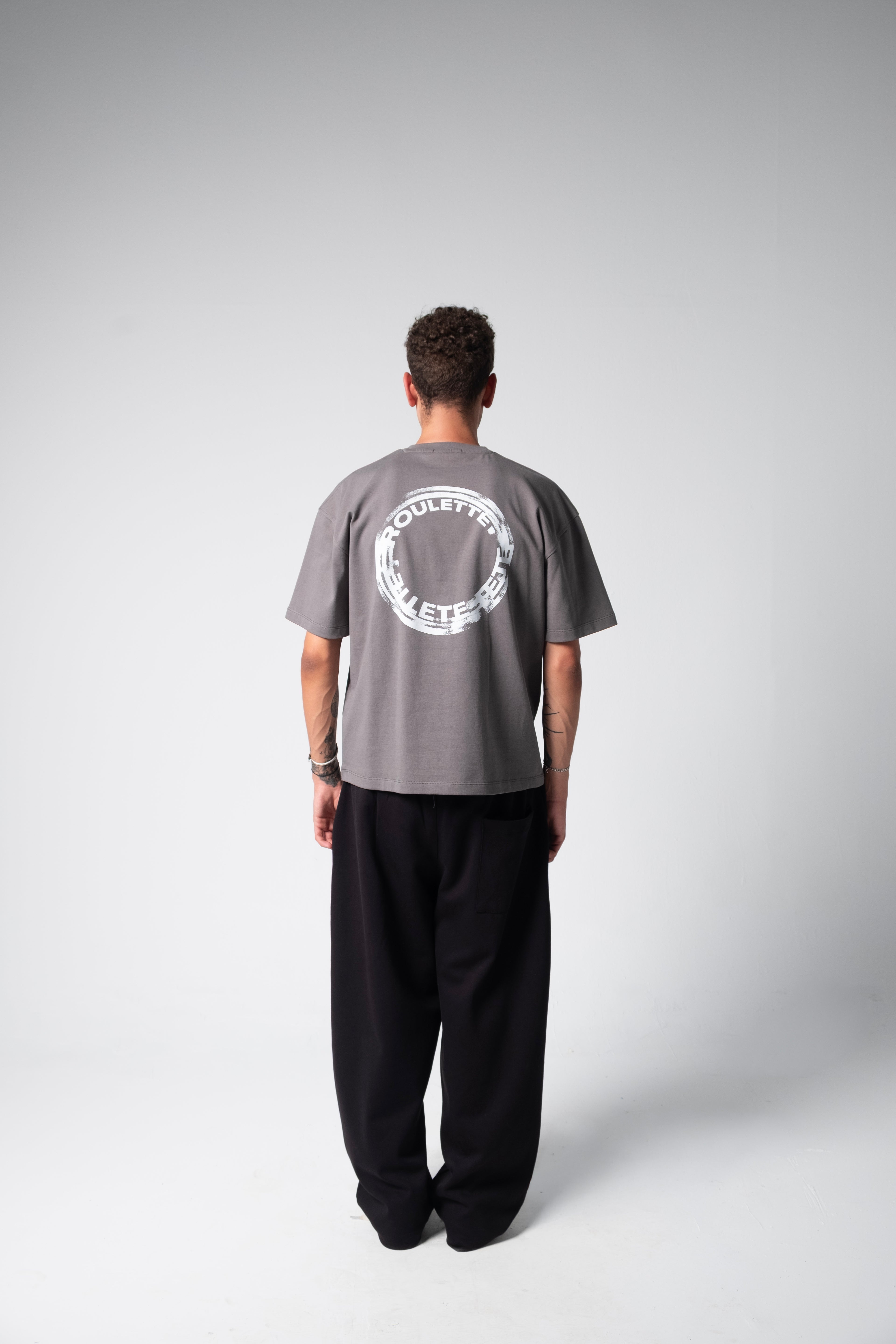 ROULETTE TEE — DARK GRAY