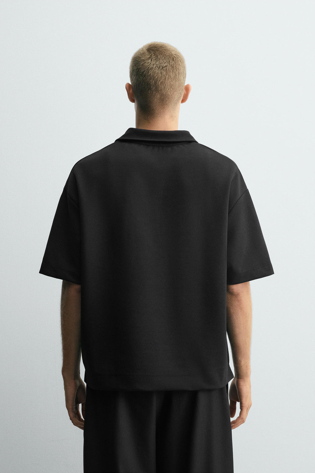 INSTINCT BOXY ZIP — BLACK