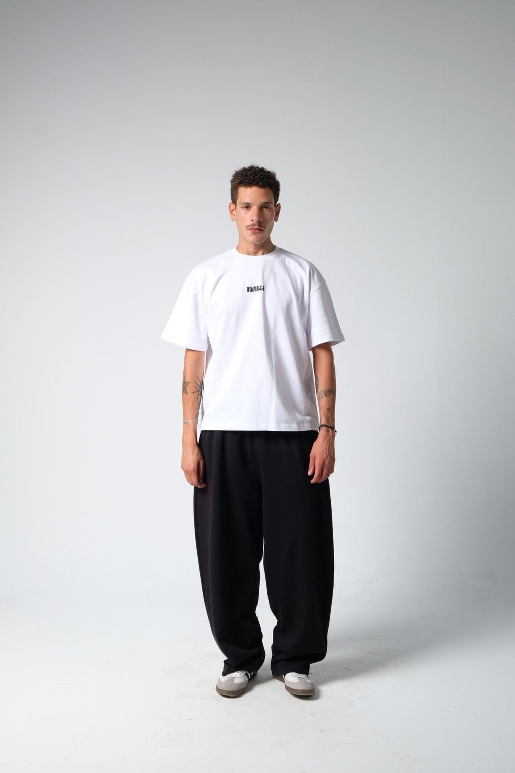 COMMIT TEE — WHITE